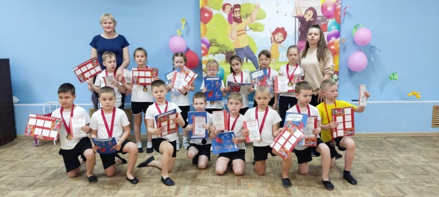 Награждение юных спортсменов Награждение юных спортсменов.